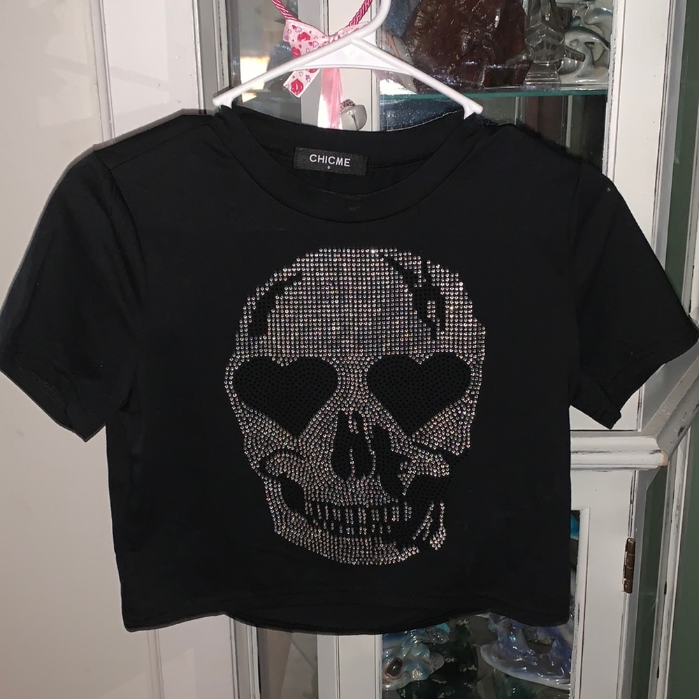 ChicMe Rhinestoned Silver and Black Skull Crop Top with Shorts🖤
